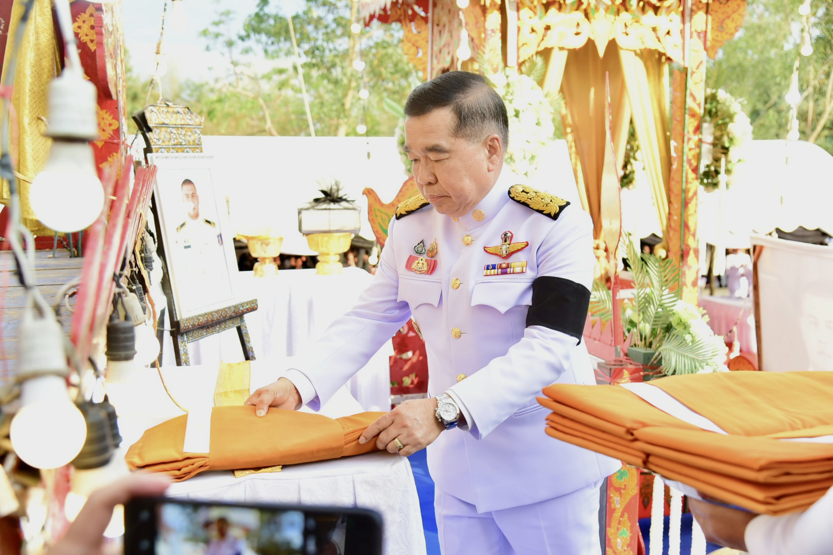 รัฐมนตรีว่าการกระทรวงกลาโหม เป็นประธานในพิธีพระราชทานเพลิงศพจ่าสิบเอก พรศักดิ์ เอี่ยมสะอาด