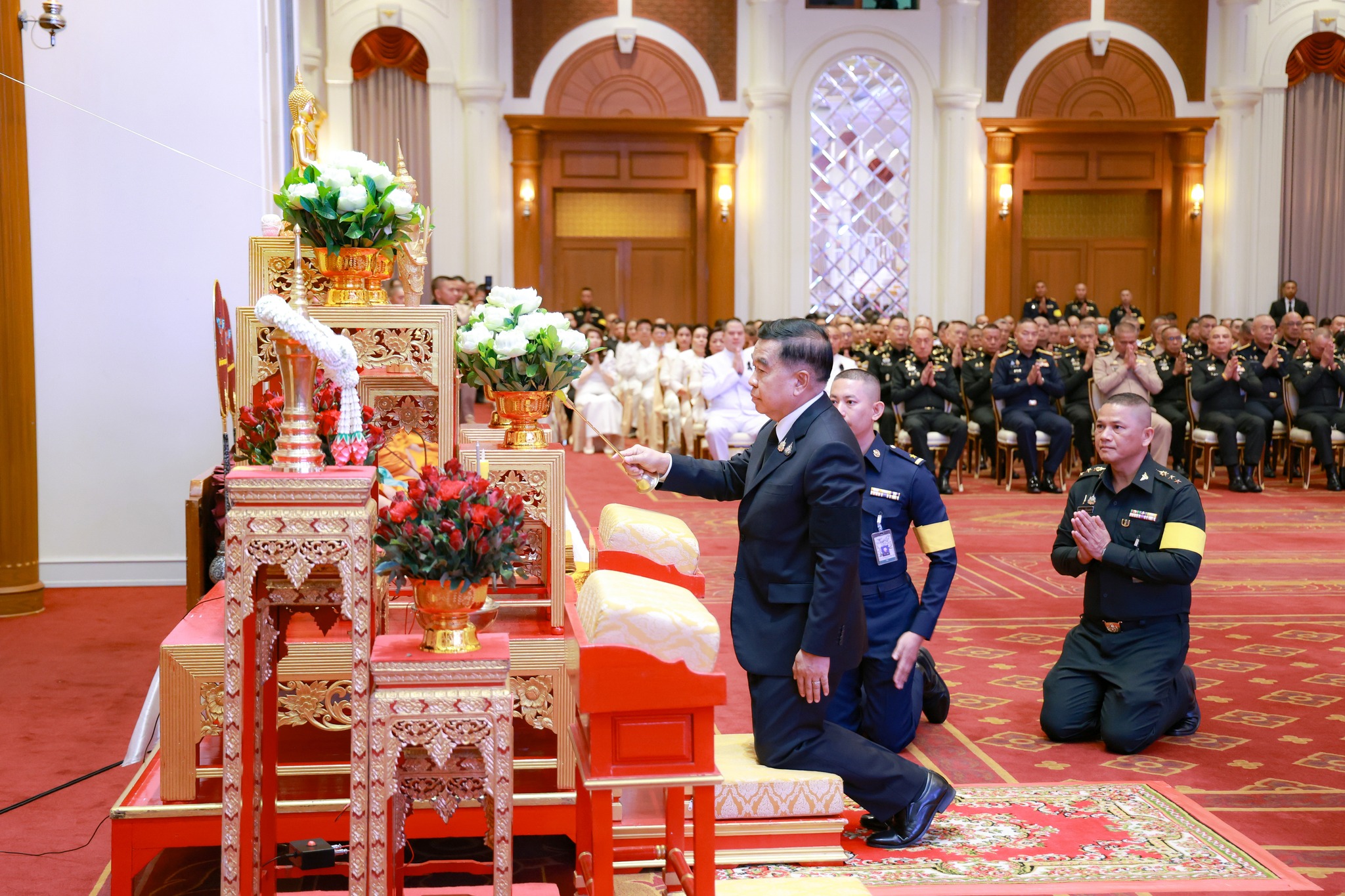พิธีสมโภชและมอบฉัตรพระพุทธรูป กห., สป., บก.ทท. และเหล่าทัพ