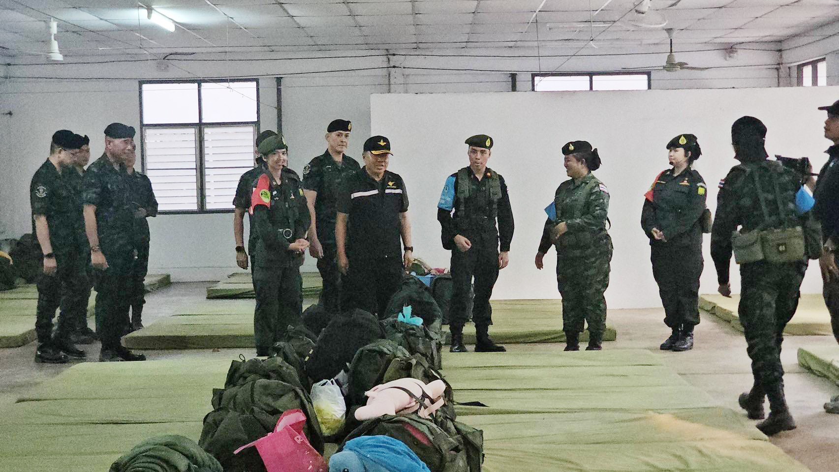 พลเอก ณัฐพล นาคพาณิชย์ รัฐมนตรีว่าการกระทรวงกลาโหม ตรวจเยี่ยมการฝึกภาคสนามนักศึกษาวิชาทหาร ประจำปีการศึกษา 2568