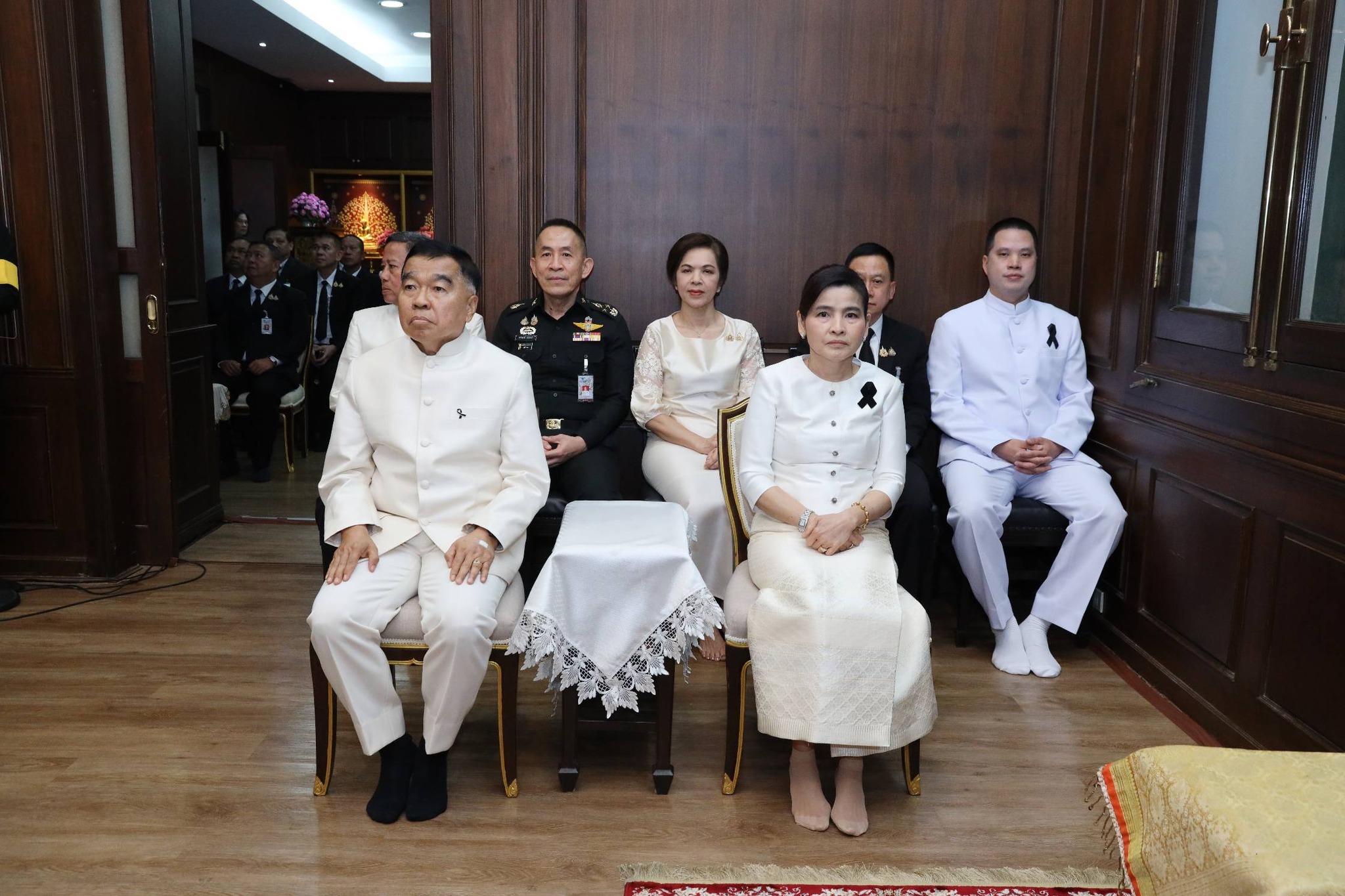 รัฐมนตรีว่าการกระทรวงกลาโหมเป็นประธานในพิธียกฉัตรพระพุทธรูปกระทรวงกลาโหม