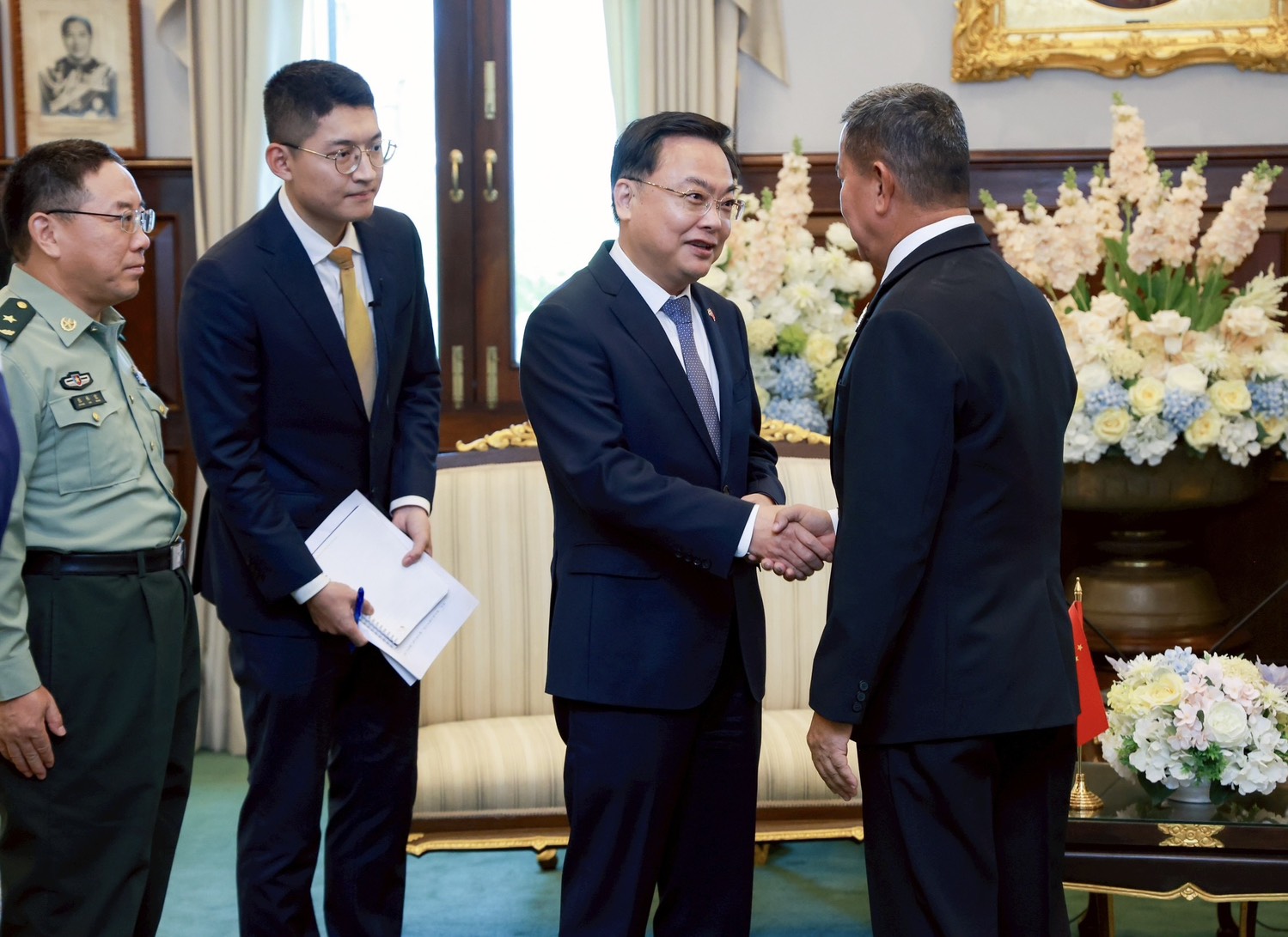 เอกอัครราชทูตสาธารณรัฐประชาชนจีนประจำประเทศไทย เข้าเยี่ยมคำนับ รัฐมนตรีว่าการกระทรวงกลาโหม