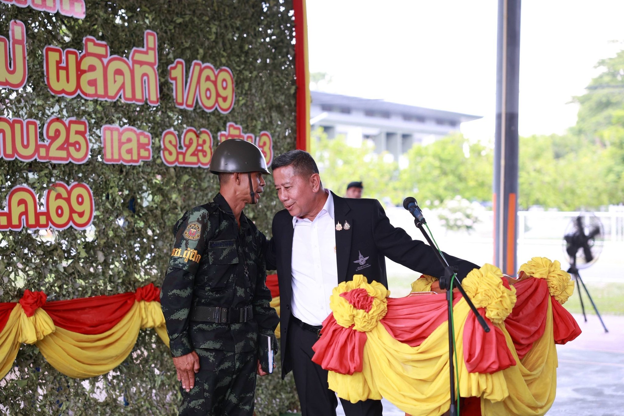 รัฐมนตรีว่าการกระทรวงกลาโหม พบปะทหารใหม่ ผลัด ๑/๖๙ ณ หน่วยฝึกทหารใหม่ มทบ.๒๕ และ ร.๒๓ พัน.๓