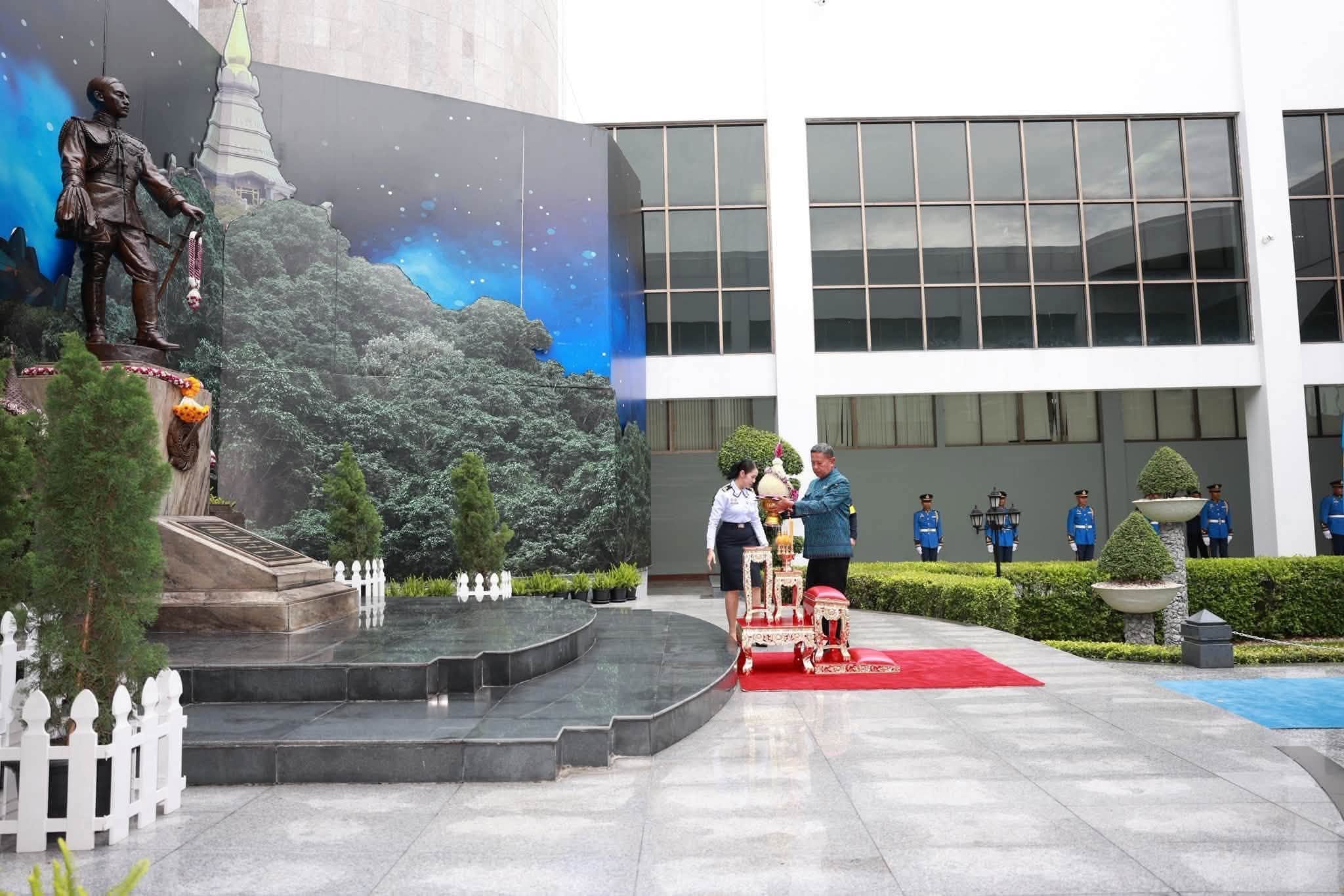 รัฐมนตรีว่าการกระทรวงกลาโหม ตรวจเยี่ยมกองทัพอากาศ ชื่นชมศักยภาพทหารอากาศ ย้ำเอกภาพทุกเหล่าทัพ
