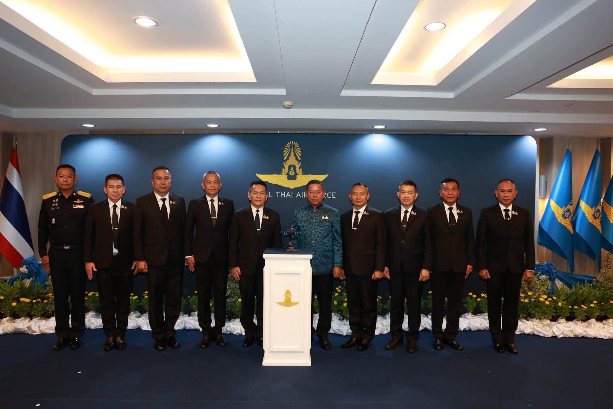 รัฐมนตรีว่าการกระทรวงกลาโหม ตรวจเยี่ยมกองทัพอากาศ ชื่นชมศักยภาพทหารอากาศ ย้ำเอกภาพทุกเหล่าทัพ