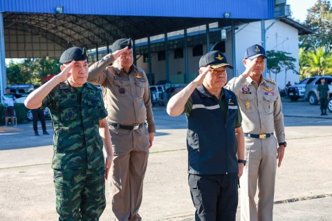 รัฐมนตรีว่าการกระทรวงกลาโหมลงพื้นที่ตรวจเยี่ยมกองกำลังบูรพา และศูนย์พักพิงชั่วคราว